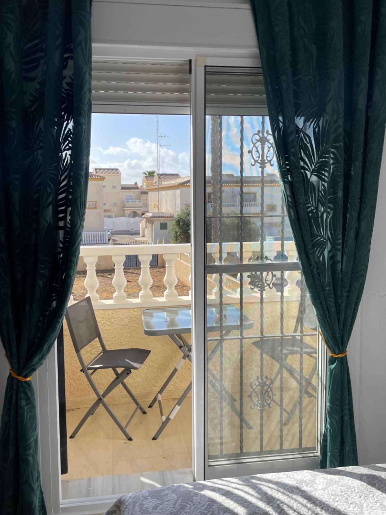 Villa Dulce Гран Алакант Екстериор снимка
